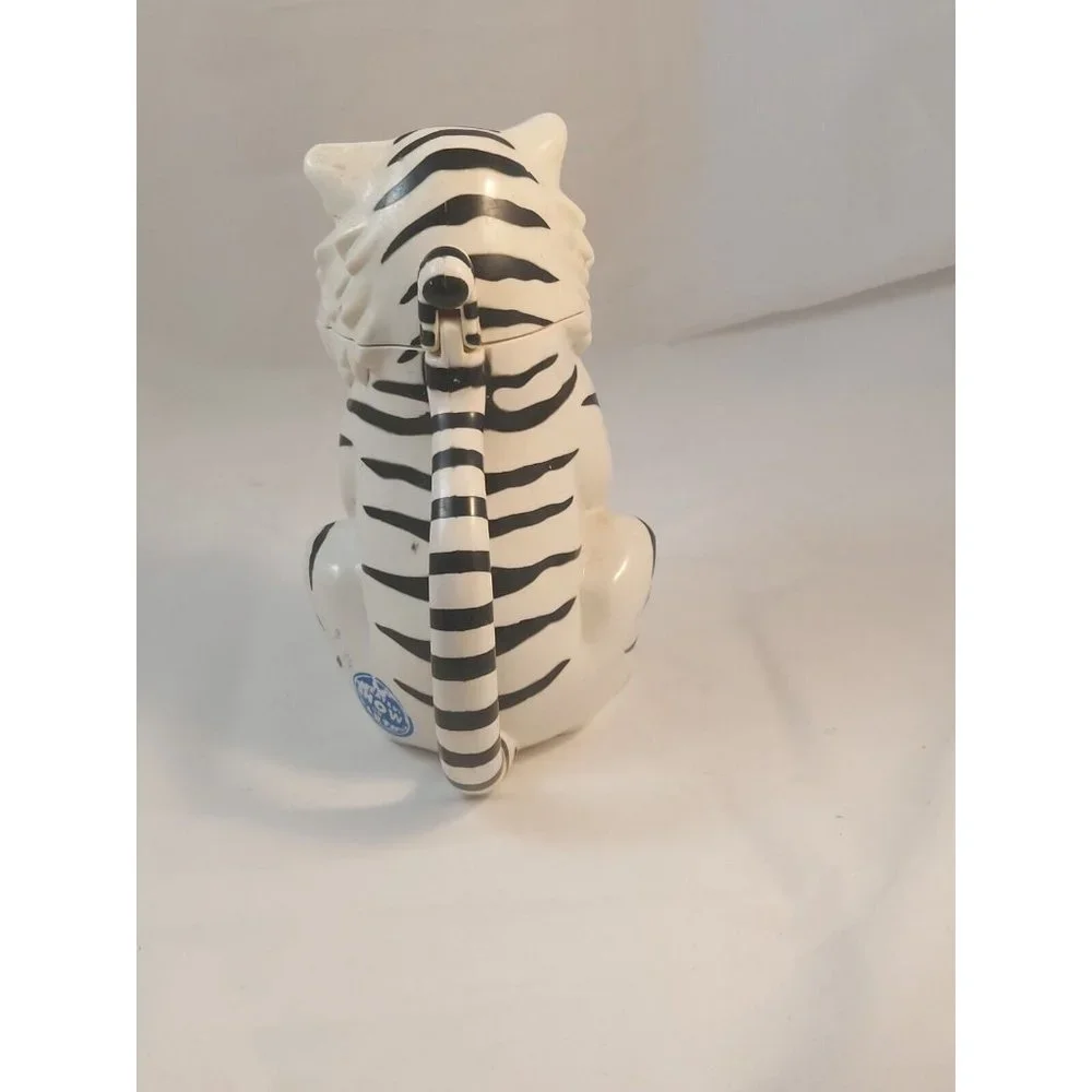 Ringling Bros Barnum & Bailey Circus WHITE TIGER Lidded Stein Mug Cup 2 set